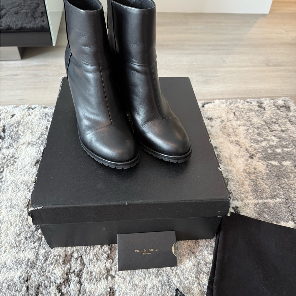 Rag& Bone Black Leather Ankle Boots